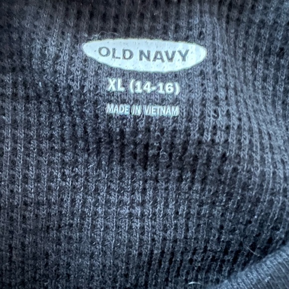 Bundle of 2 Old Navy Light Weight Thermal Long Sleeve Tees - Picture 4 of 4